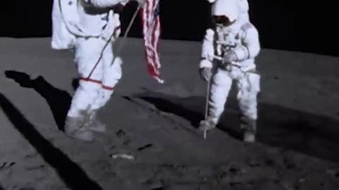 Som ET - 45 Moon Apollo 14 - U.S. Flag On The Moon #Short.