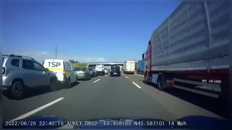 Highway Crash Avoided in Italy