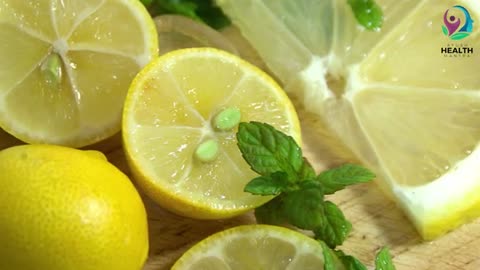 नींबू को डाइट में शामिल करने पर मिलते हैं यह बेमिसाल फायदे | Lemon Benefits