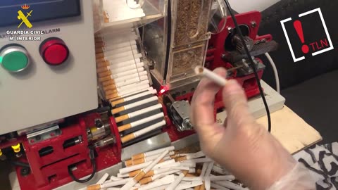 Fabricaban 12.000 cigarrillos a la hora en su casa de Busot, Alicante