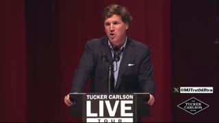 Tucker Carlson suggests Tim Walz likes little kids… 👀