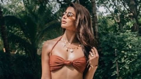 Pooja Hegde, in ₹6k bikini top and tie-dye pants, brings 'Tropical Thunder' to the Maldives