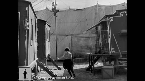 Charlie Chaplin - La cage au lion - Scène complète Le Cirque 1928