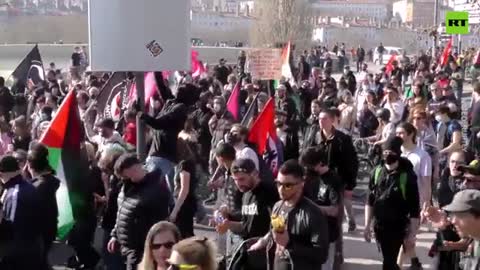 RT - Members of Antifa are expressing their opposition to the dissolution of the Antifascist