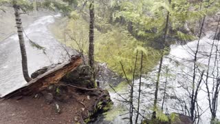 The Top of Koosah Falls – Sahalie Falls & Koosah Falls Loop – Central Oregon – 4K