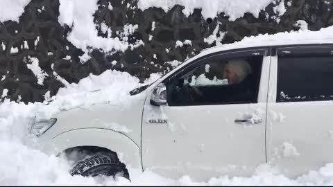 Toyota Hilux Offroading In ICE