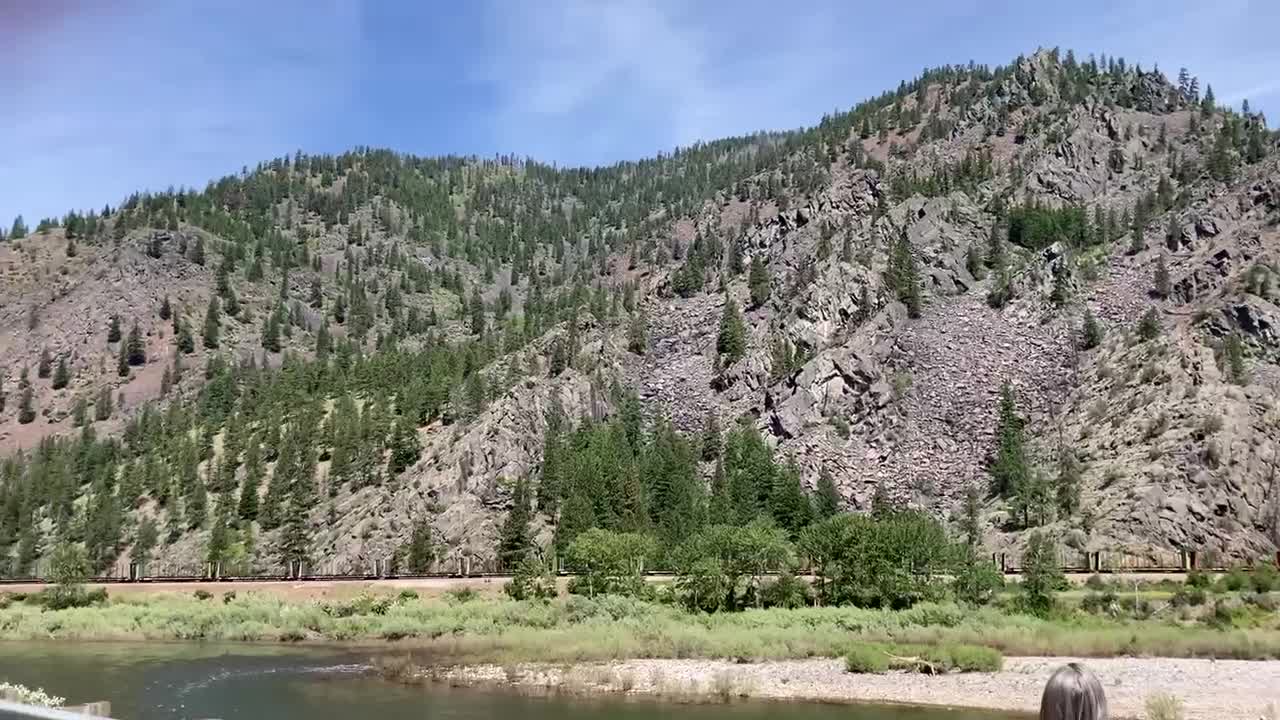 Mountains Rumble Beautiful Mountains river