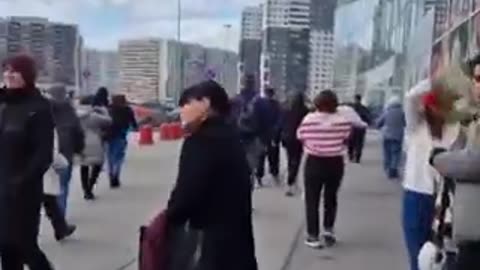 NUEVA AMENAZA EN UN CENTRO COMERCIAL EN RUSIA