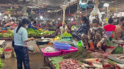 Market show, Buy black chicken to make Chab chhay soup / Black chicken recipe