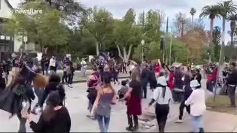 Weird BLM protest at Mayor Garcetti’s home