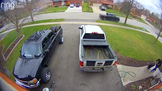 Man Sprints to Save Neighbor's Cars from Runaway Tires