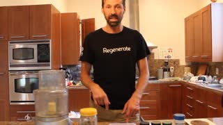 AMAZING RAW VEGAN BEAN SPREAD - May 16th 2014