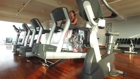 My_Fat_Burning_GYM_Routine_(Treadmill_Interval_Running)(360p).mp4