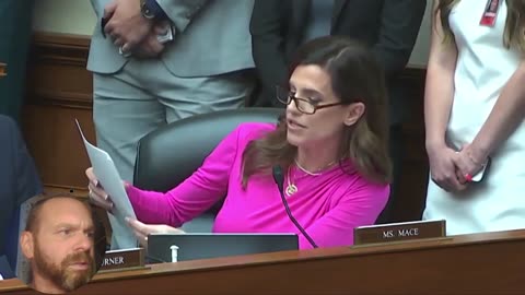 SAVAGE MODE. Rep. Nancy Mace slaps down Secret Service - Cheatle. 'Bullshit...'