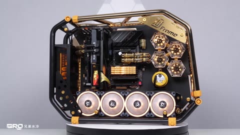 Dubai Girl Used A Day's Pocket Money To Build PC. InWin D-Frame 2.0 & RTX 3090 Kudan