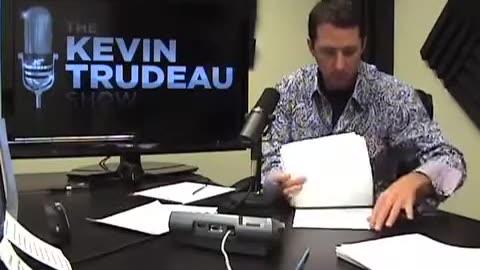 Kevin Trudeau - Obama, No Documentation, Tomas Pain