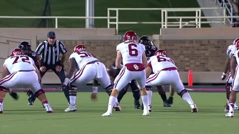 Baker Mayfield vs. Patrick Mahomes #football