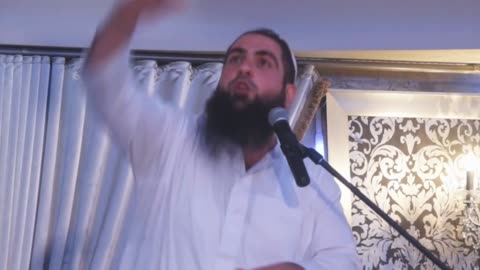 What happened with the Unity of our Ummah ! (No Nasheed) Emotional Speech ! Mohamed Hoblos