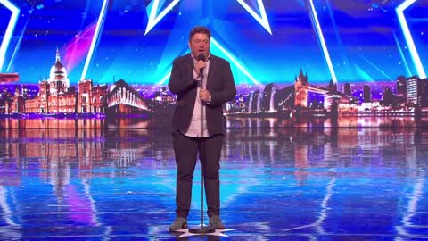 Funny Comedian Claps Back At RUDE BGT Audience Members!