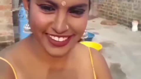 Desi Hot Aunty Short Video