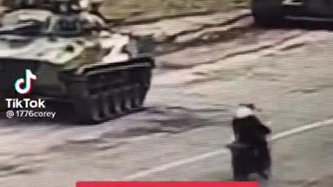 THUG LIFE IN UKRAINE AS RUSSIAN TANKS ROLL IN!