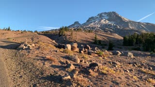 Oregon – Mount Hood – Starting the Hike with Incredible Mountain Views