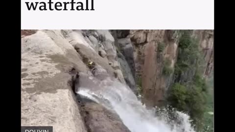 Is the tallest waterfall in China fake?