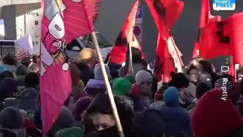 Hundreds protest in DAVOS before the start of WEF.