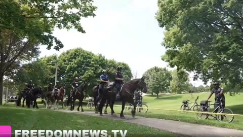 BREAKING: Cảnh sát vừa bắn một tay súng tiềm năng tại vành đai an ninh của RNC.