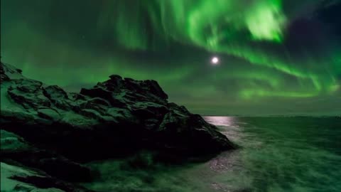 "Nature's Celestial Spectacle: Dazzling Auroras on the Horizon"