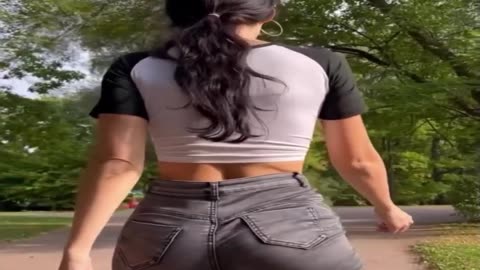 Big bank tiktok challenge 🔥🔥❤️‍🔥ClipchampGirls #twerkmusic #gym #fit #workout