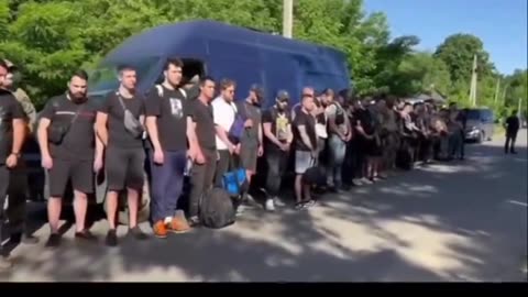 Zelenskyy tricks dozens of Ukrainian men trying to flee War, will Force Conscript them ALL! 😠🪖