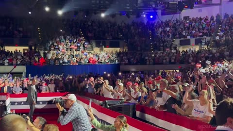 WOW!!! Tulsi Gabbard introduces President Donald Trump for a MASSIVE Town Hall in Wisconsin