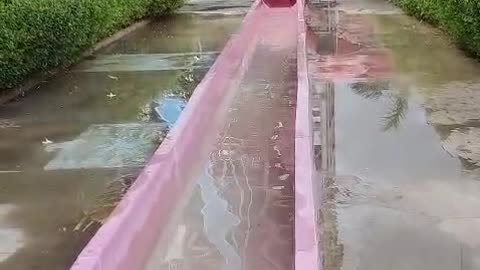 Water park me ye kya ho gya