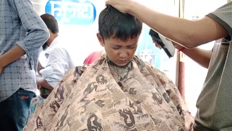 06 Year Old Kids Cuts Off Long Hair For the First Time Since 1st Grade And Is Stunned