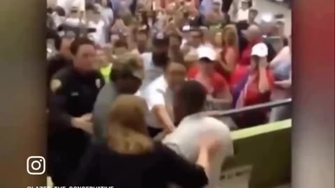 Black Trump supporter punches white Libtard