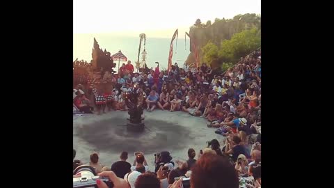 Very Cool Kecak Dance Performance - ULUWATU | BALI | INDONESIA