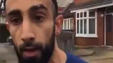 Muslim racist threatening a white couple just for eating pork.