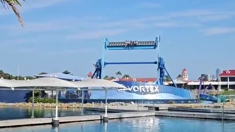 Wild moment more than a dozen people trapped in a ride at Sea World