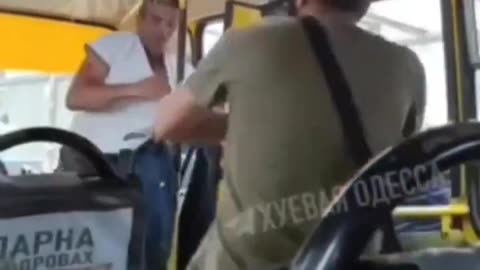 A Ukrainian man fights back after recruiters try to get him into the Russian Meat-Grinder fight