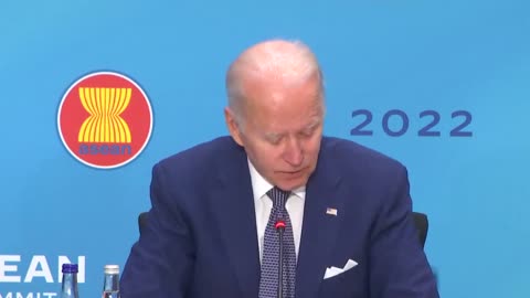 Suddenly: Joe Biden forgot everything again and made a slip.