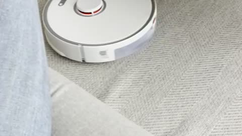 a robot vacuum cleaner