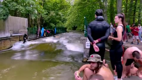 Best of Munich’s “City Beach”: Sunbathers & Swimmers at English Garden