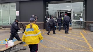 Police Show Up At Scarborough Gym That Opened Up Against Provincial Orders