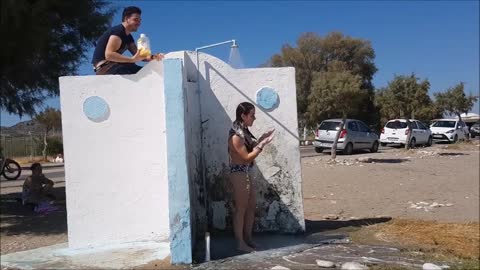 Shampoo prank on beach | Funny | Prank