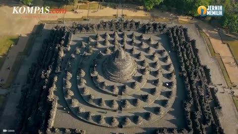 The Miraclle of the world in borobudur temple