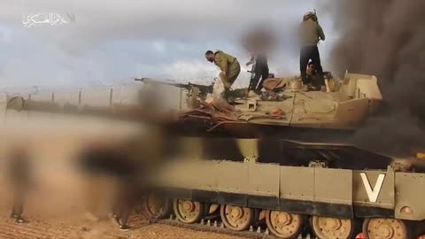 Palestinian resistance fighters capture israeli tank