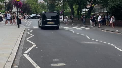 FAIXA DE PEDESTRE DOS BEATLES EM LONDRES.