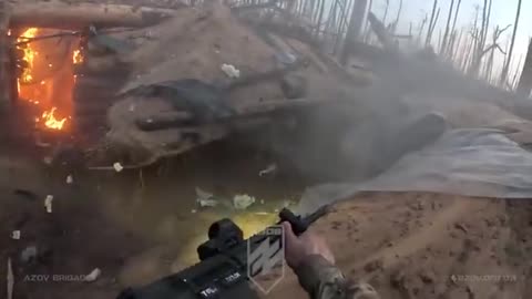 GoPro Combat Footage Enemy visible - Russia trench getting stormed