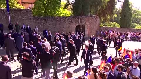 Angela Merkel and King Felipe arrive at Yuste monastery